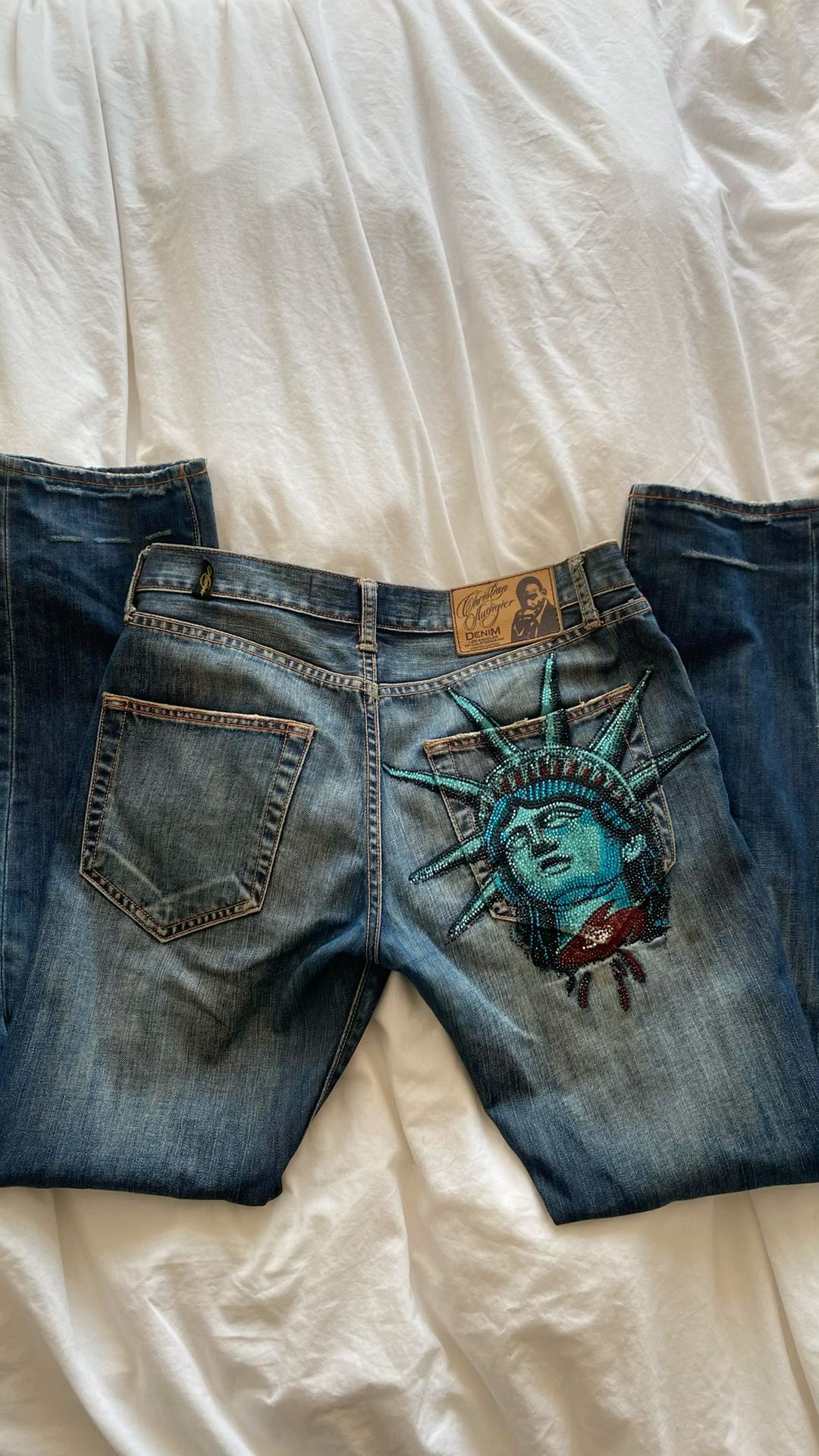Jeans Y2k Anni 2000 con Stampa - Vintage Collectible Buttons recensione e prezzo